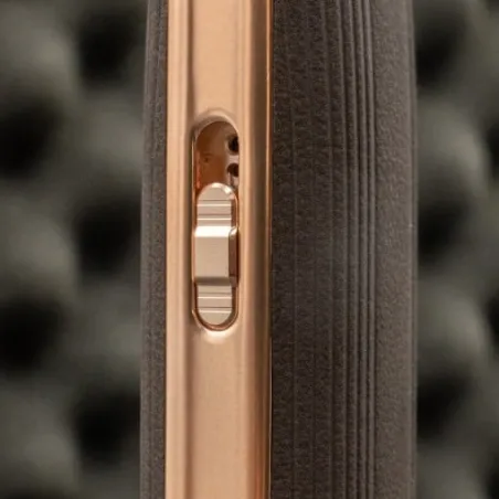 Luxe Q3
